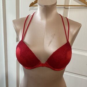 RED VERY SEXY PUSH UP BRA WITH LACE - New Condition ❗️